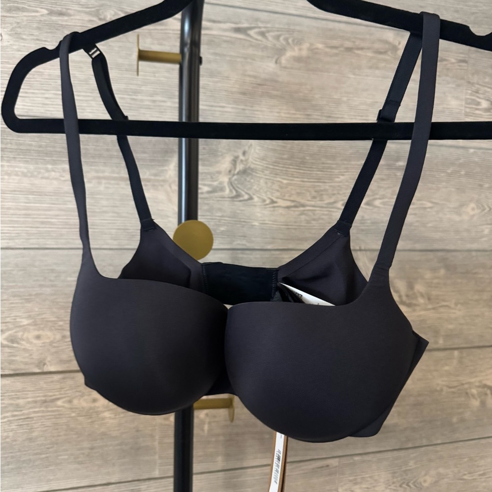 NWT 🎉 SKIMS Ultimate Balconette Push Up Bra (Onyx)